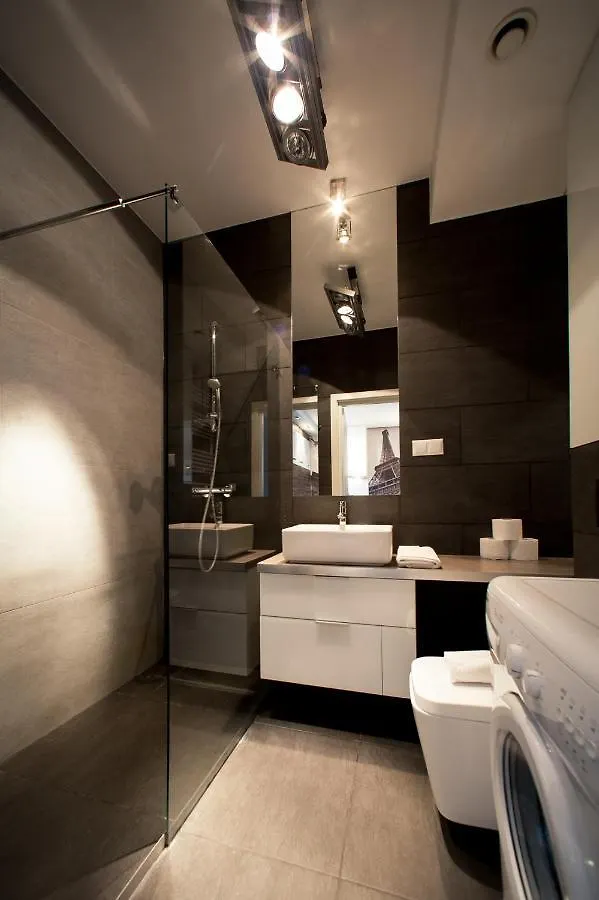 Platinum Towers Luxury Apartments Warsaw